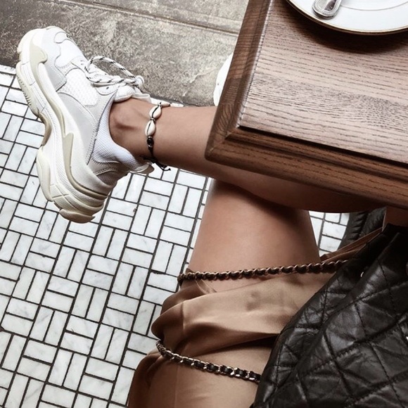 New white Shell Anklet/bracelet - Picture 4 of 4